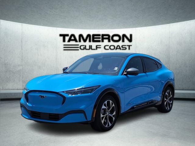 2023 Ford Mustang-Mach-e Premium's photo