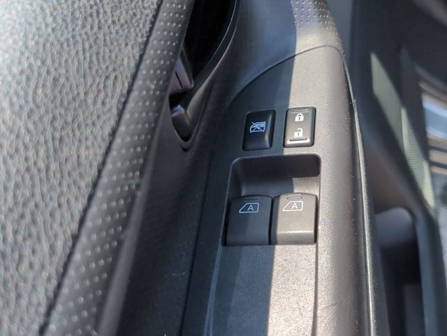 2021 Nissan NV200 S
