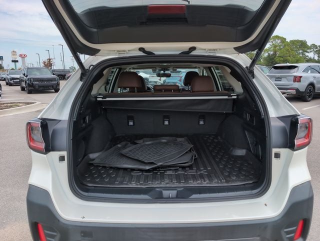 2022 Subaru Outback Touring