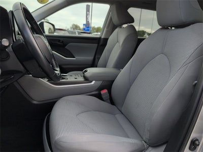 2021 Toyota Highlander LE