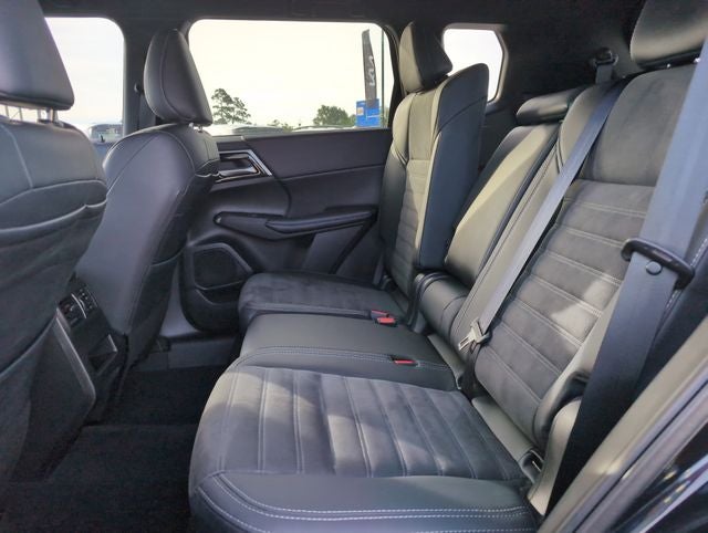 2024 Mitsubishi Outlander SE Black Edition