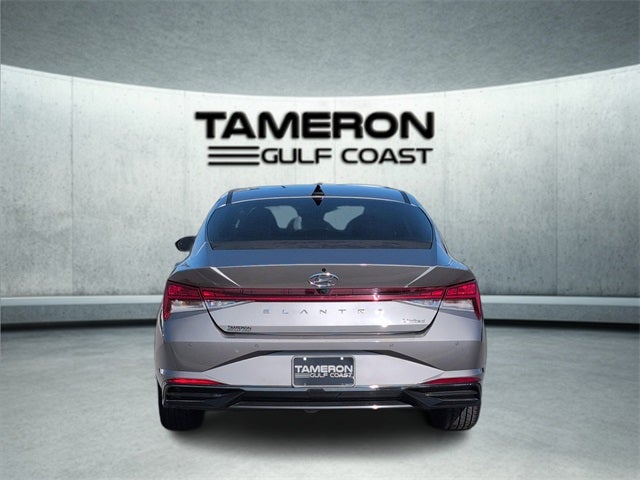 2022 Hyundai Elantra Limited