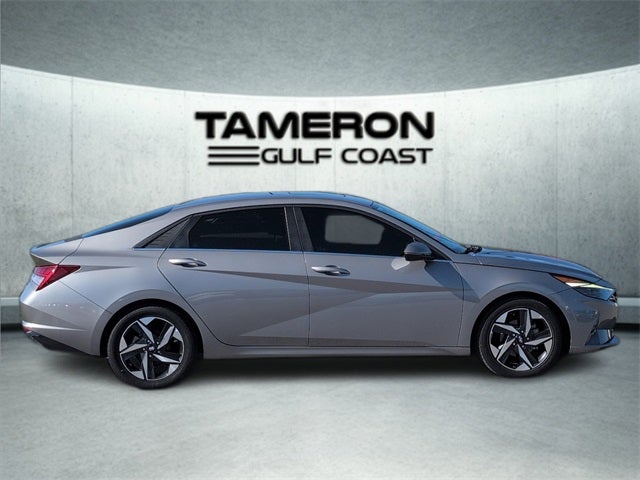 2022 Hyundai Elantra Limited