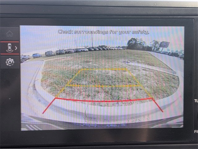 2023 Kia Carnival LX