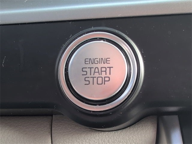 2023 Kia Carnival LX