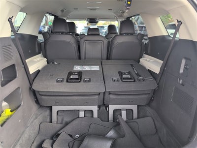 2023 Kia Carnival LX