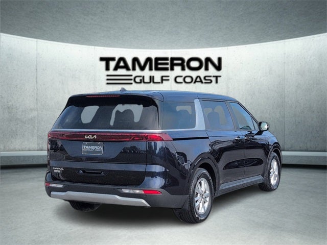 2023 Kia Carnival LX