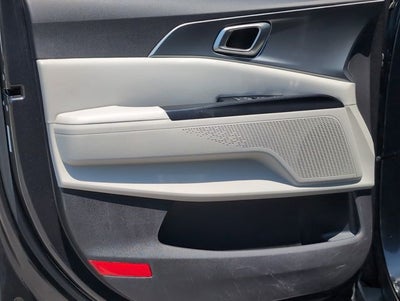 2023 Kia Carnival LX