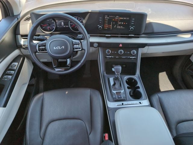 2023 Kia Carnival LX