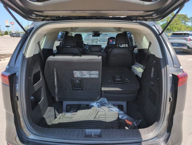 2023 Kia Carnival LX